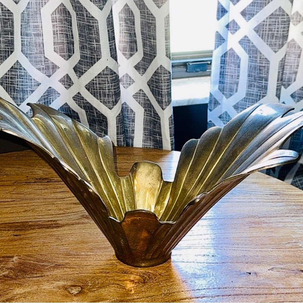 Vintage Elegant brass Decorative Bowl